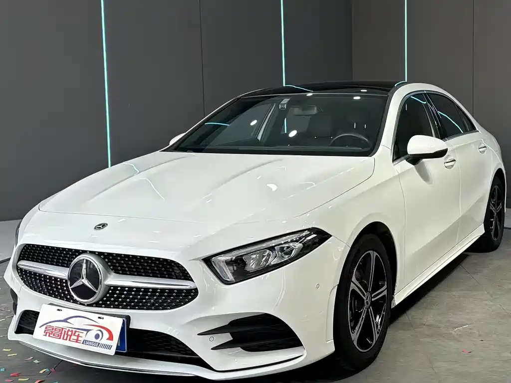 Mercedes-Benz A-Class 2022 — фото 1