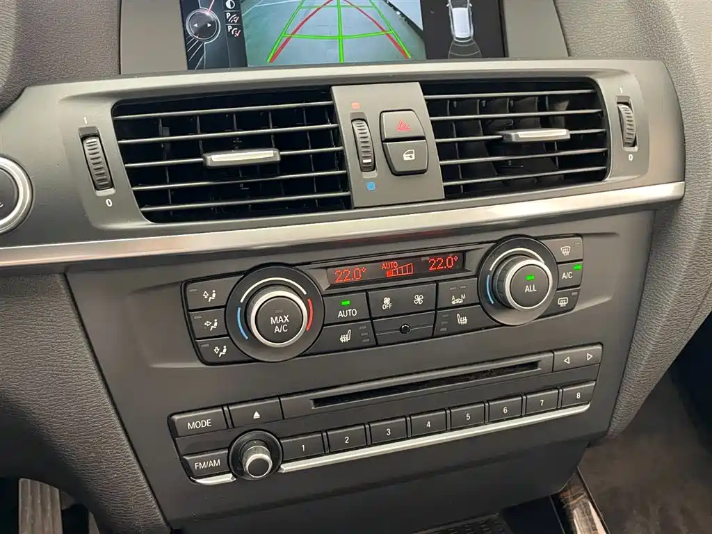 BMW X3 2014 — фото 10