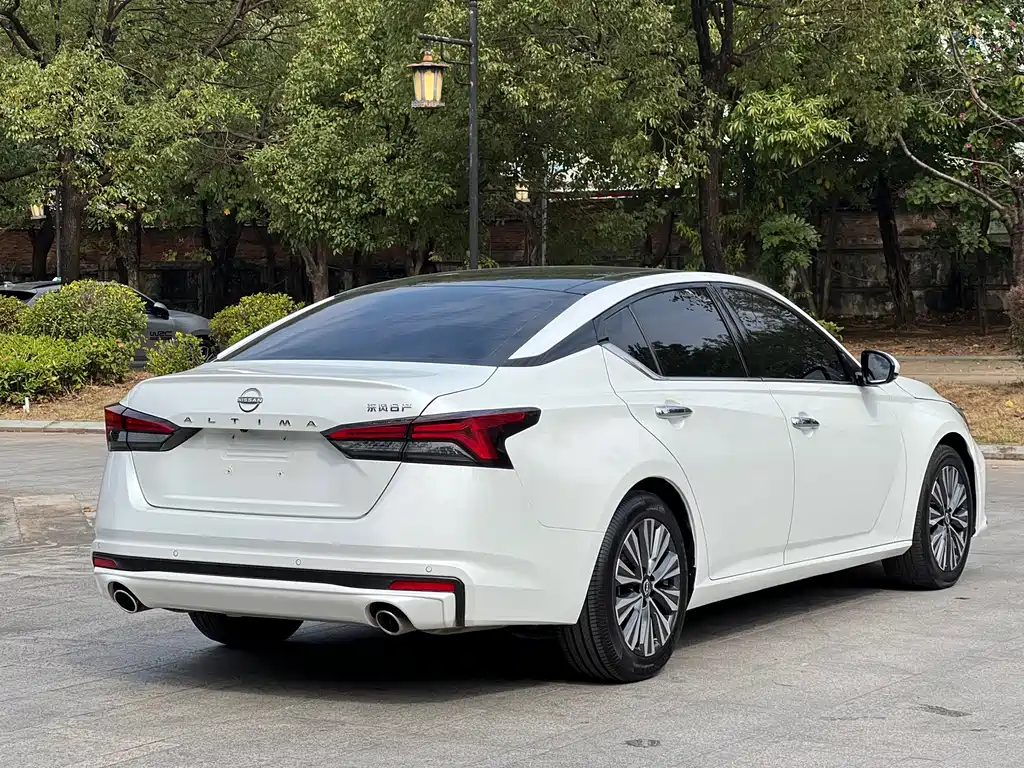 Nissan Teana 2023 — фото 11