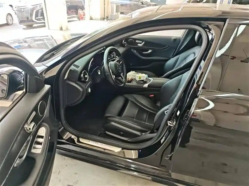 Mercedes-Benz C-Class 2019