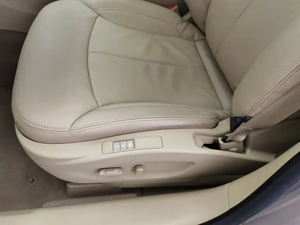 Buick LaCrosse 2012 — фото 20