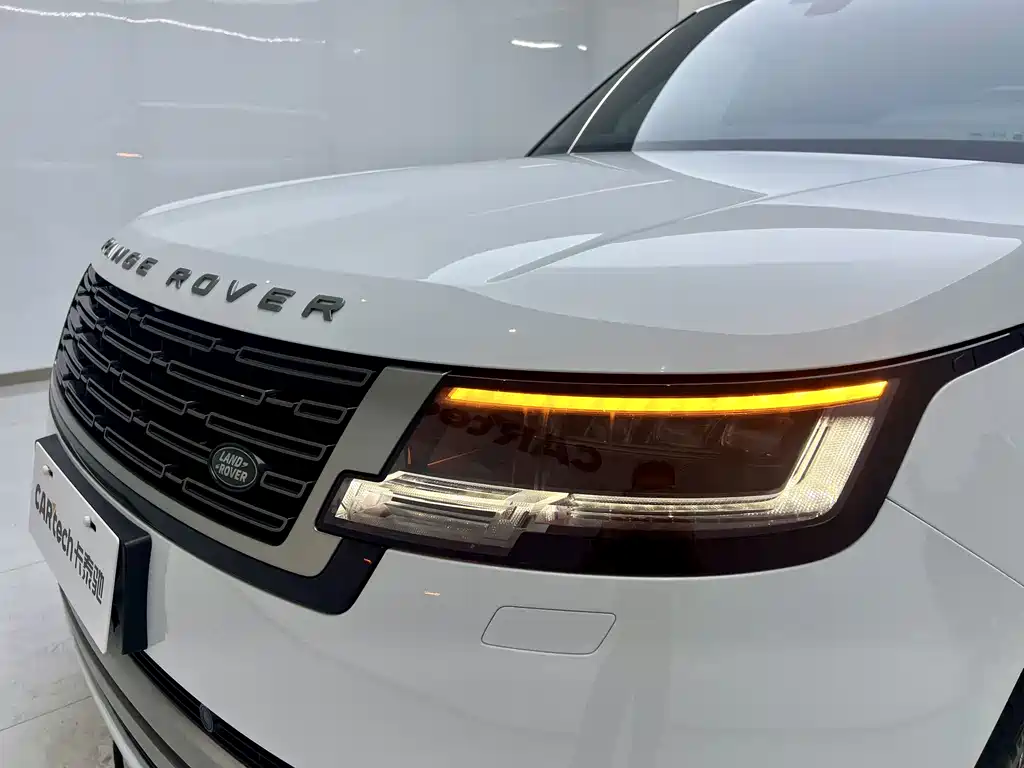Land Rover Range Rover 2024 — фото 18
