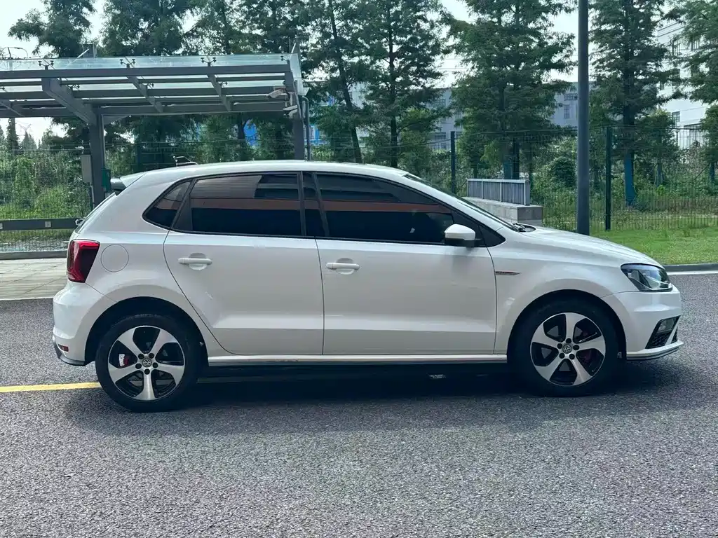 Volkswagen Polo 2016