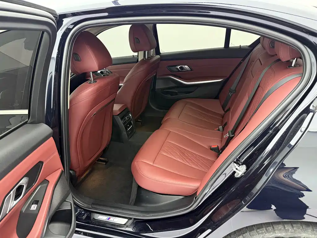 BMW 3 Series 2023 — фото 14