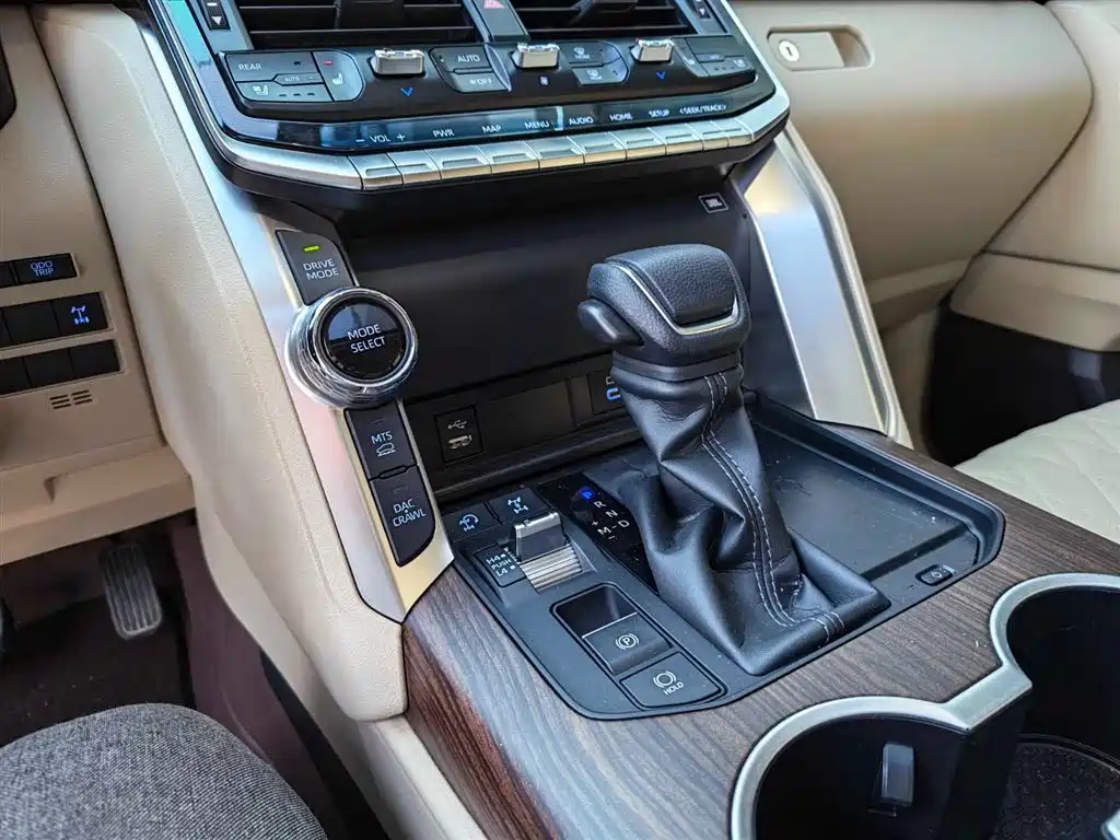 Toyota Land Cruiser 2025 — фото 14