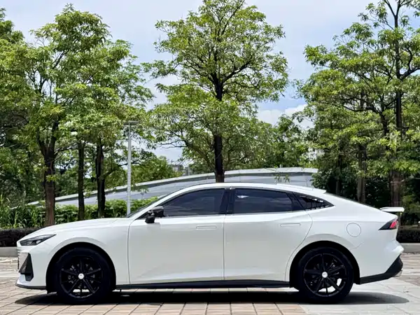 Changan UNI-V 2023