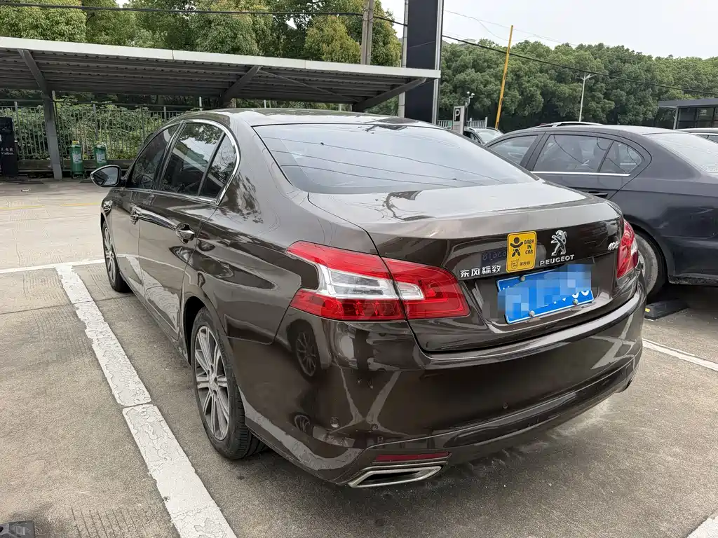 Peugeot 408 2015