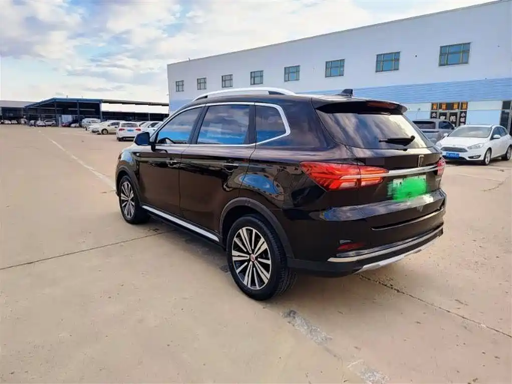 Roewe RX5 New Energy 2019 — фото 6