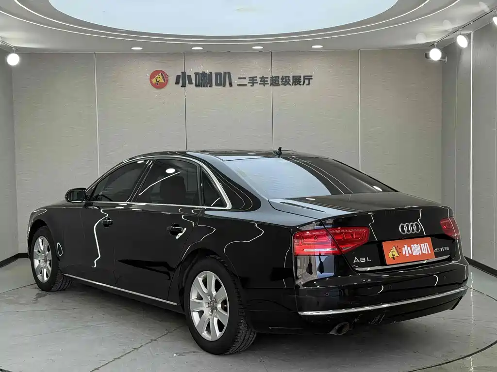 Audi A8 2014 — фото 20