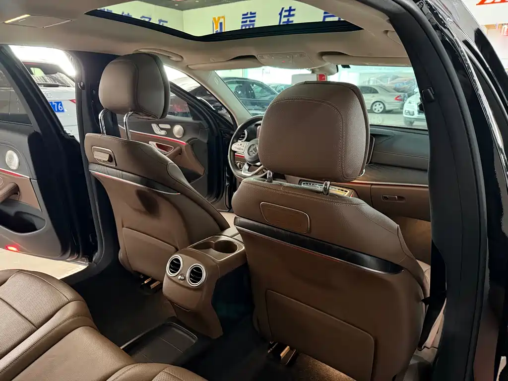 Mercedes-Benz E-Class 2020 — фото 12