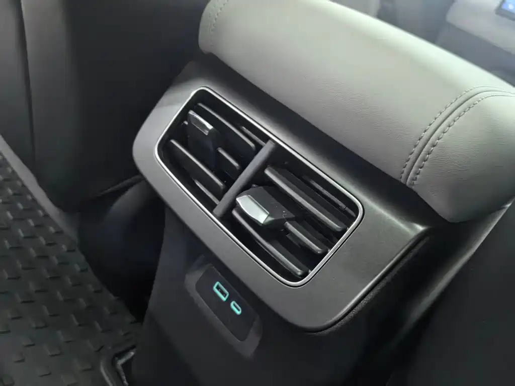 BYD Seal 06 DM-i Travel Edition 2025 — фото 15