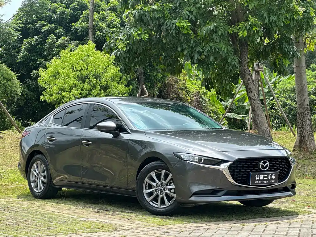Mazda 3 Axela 2021 — фото 3