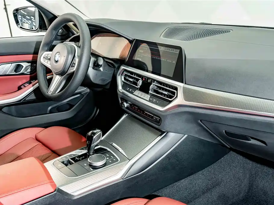 BMW 3 Series 2022 — фото 17