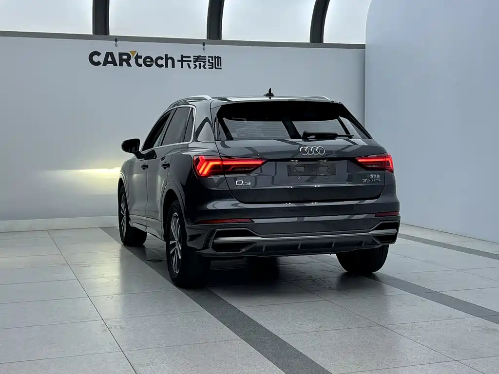 Audi Q3 2022 — фото 17