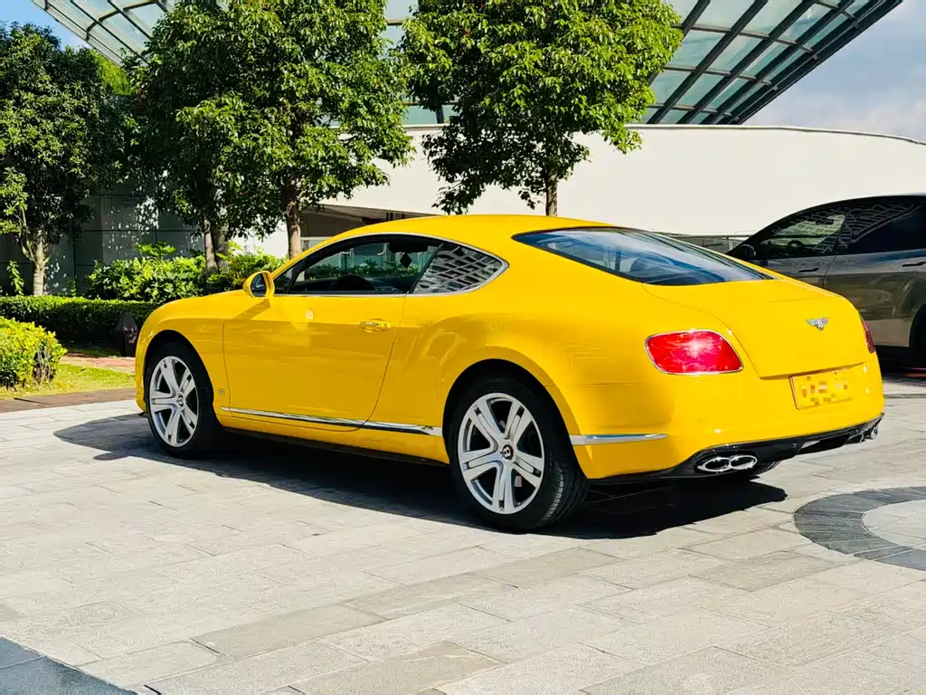 Bentley Continental 2018 — фото 9