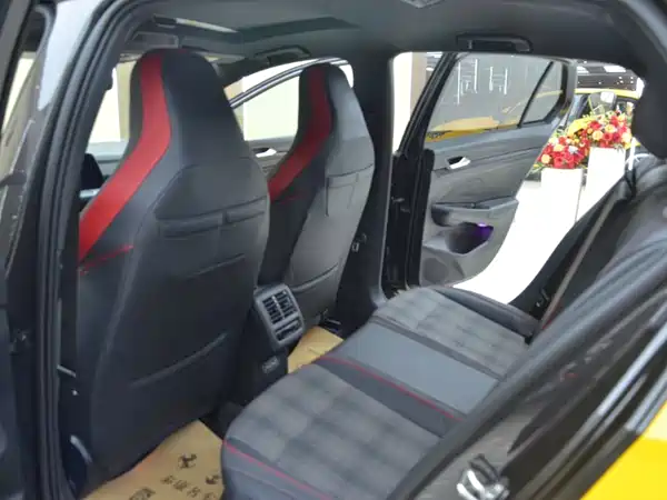 Volkswagen Golf GTI 2022