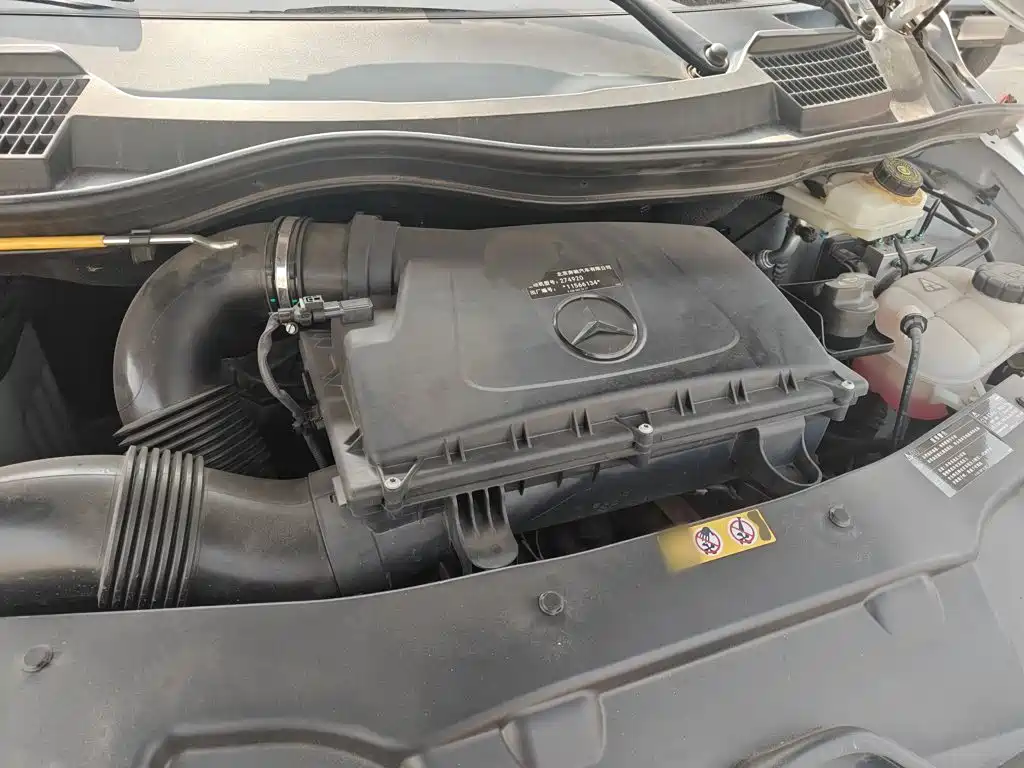 Mercedes-Benz Vito 2022 — фото 16