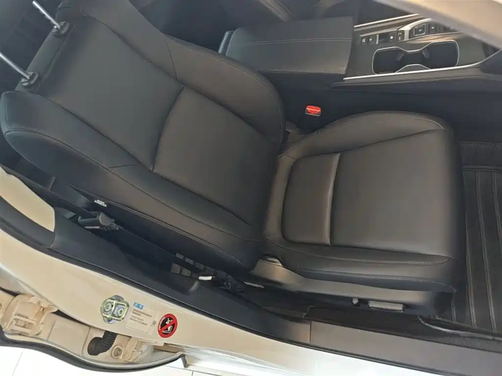 Honda Accord 2023 — фото 25