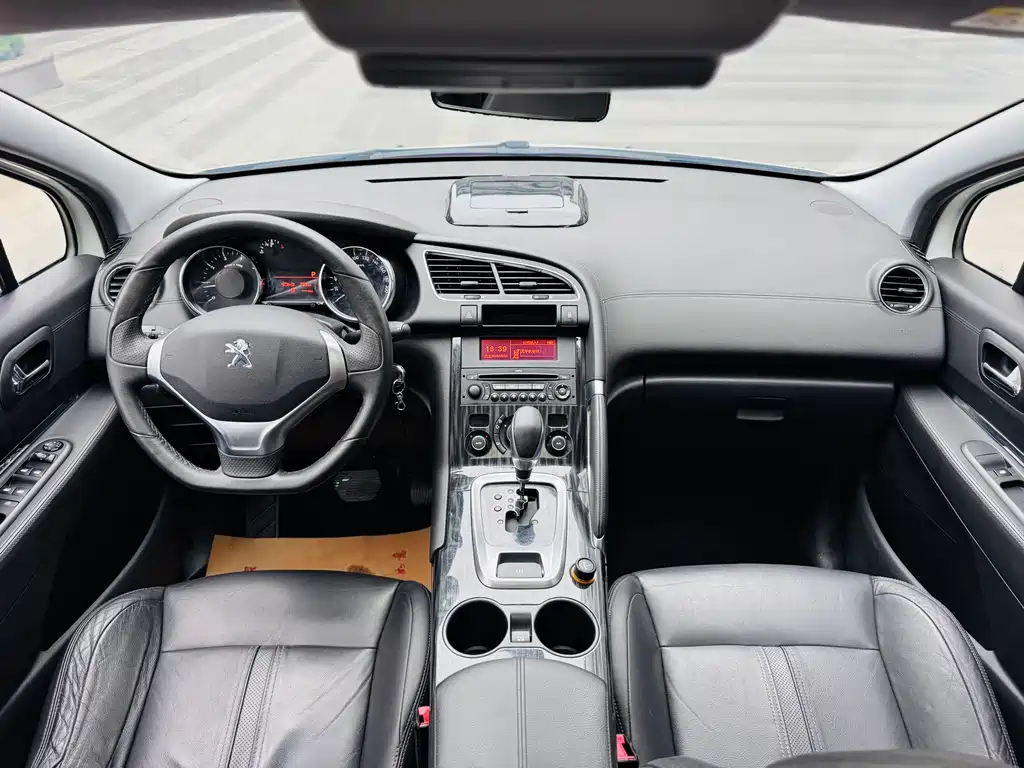 Peugeot 3008 2015 — фото 10