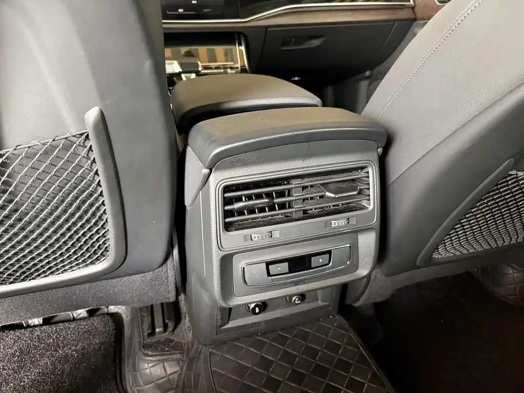 Audi Q7 2024
