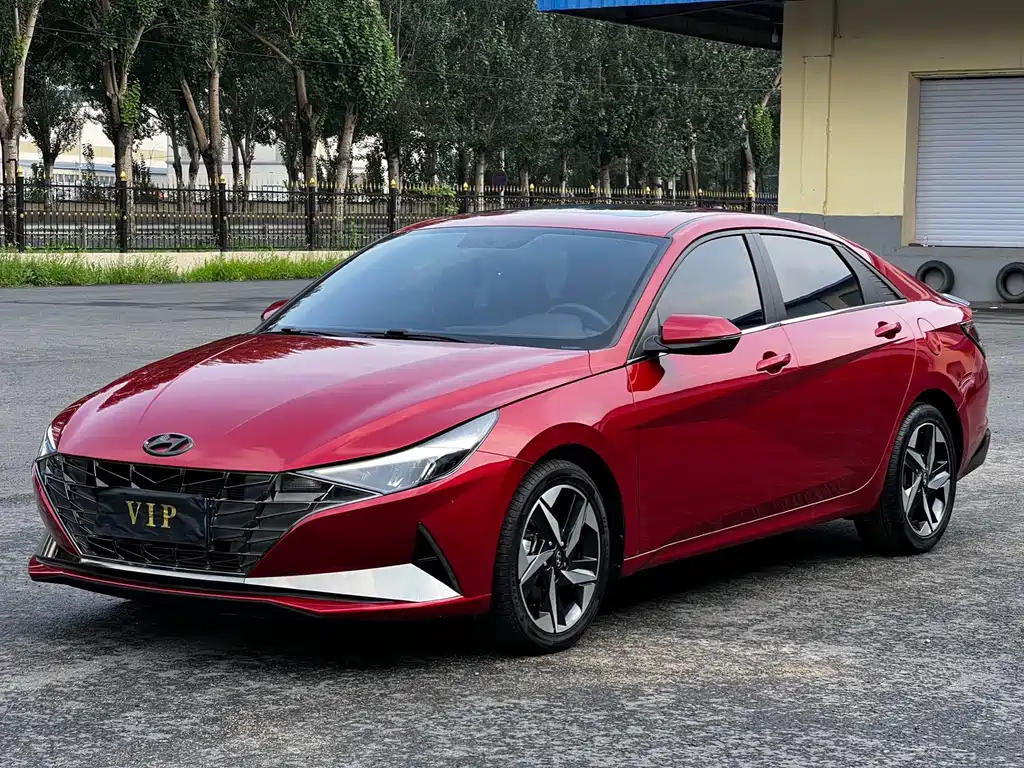 Hyundai Elantra 2023