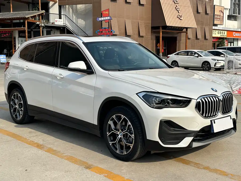 BMW X1 2022 — фото 5
