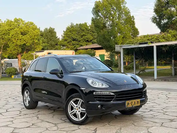 Porsche Cayenne 2014