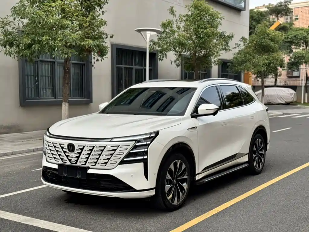 Changan CS75 PLUS 2025 — фото 2