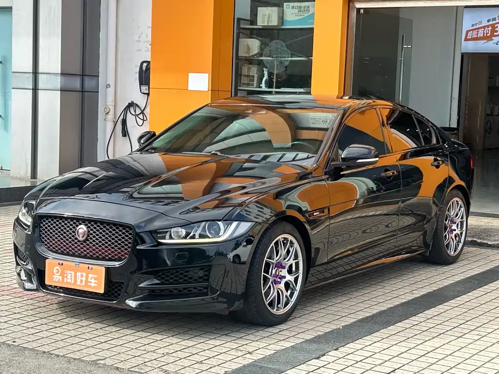 Jaguar XE 2016 — фото 3