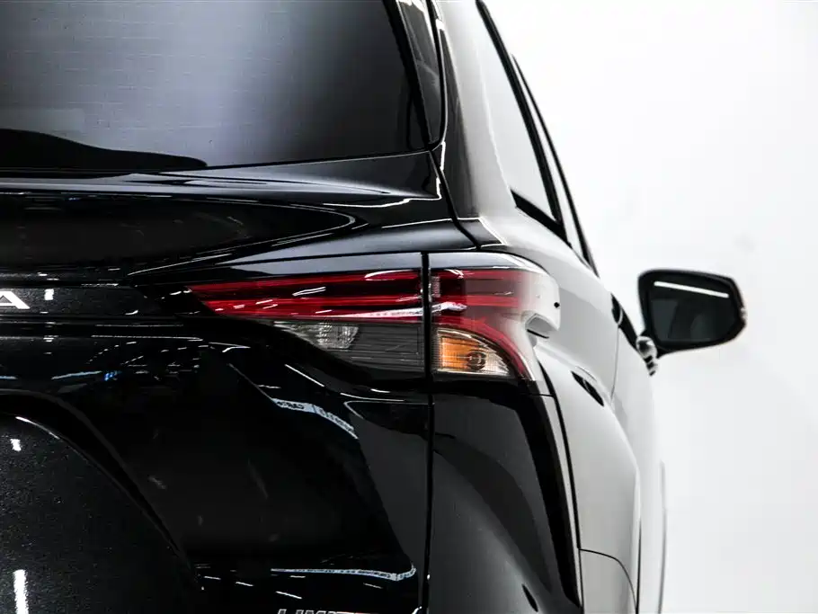 Toyota Sienna 2024 — фото 10