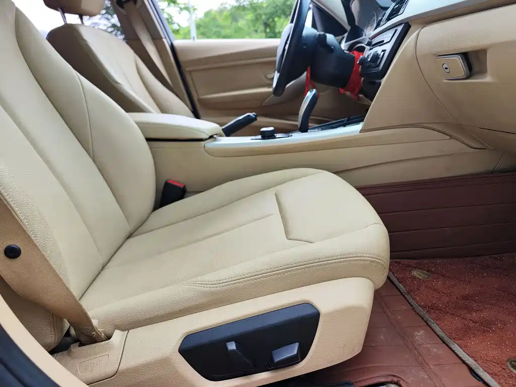 BMW 3 Series 2014 — фото 12