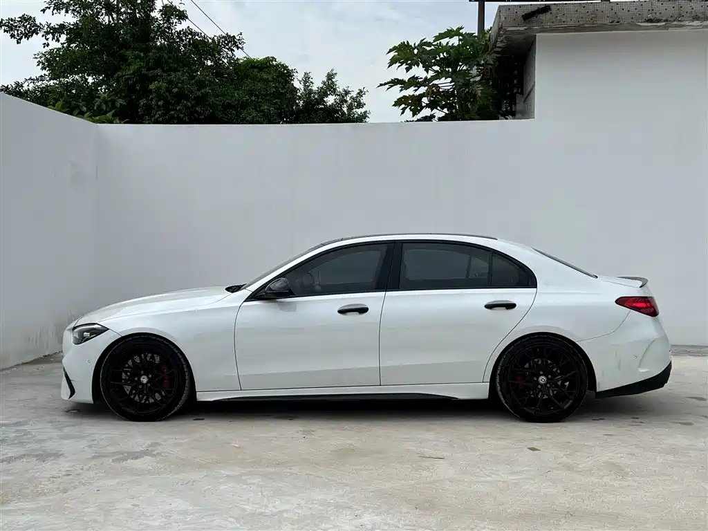 Mercedes-Benz C-Class 2022