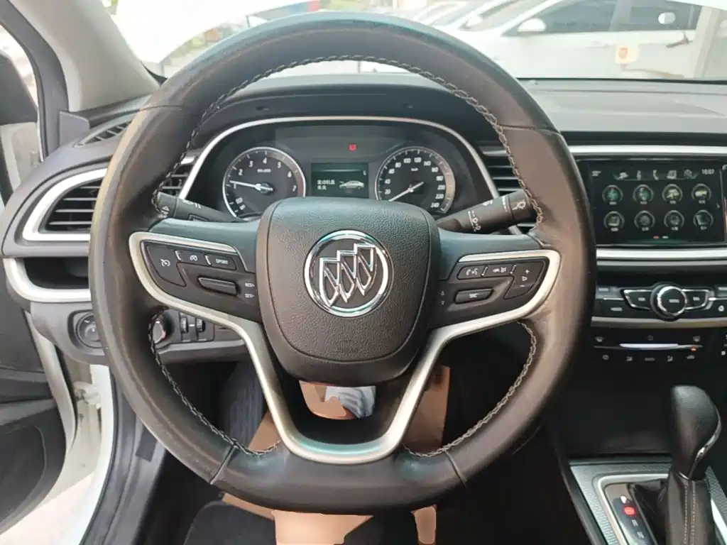 Buick Excelle 2019 — фото 11