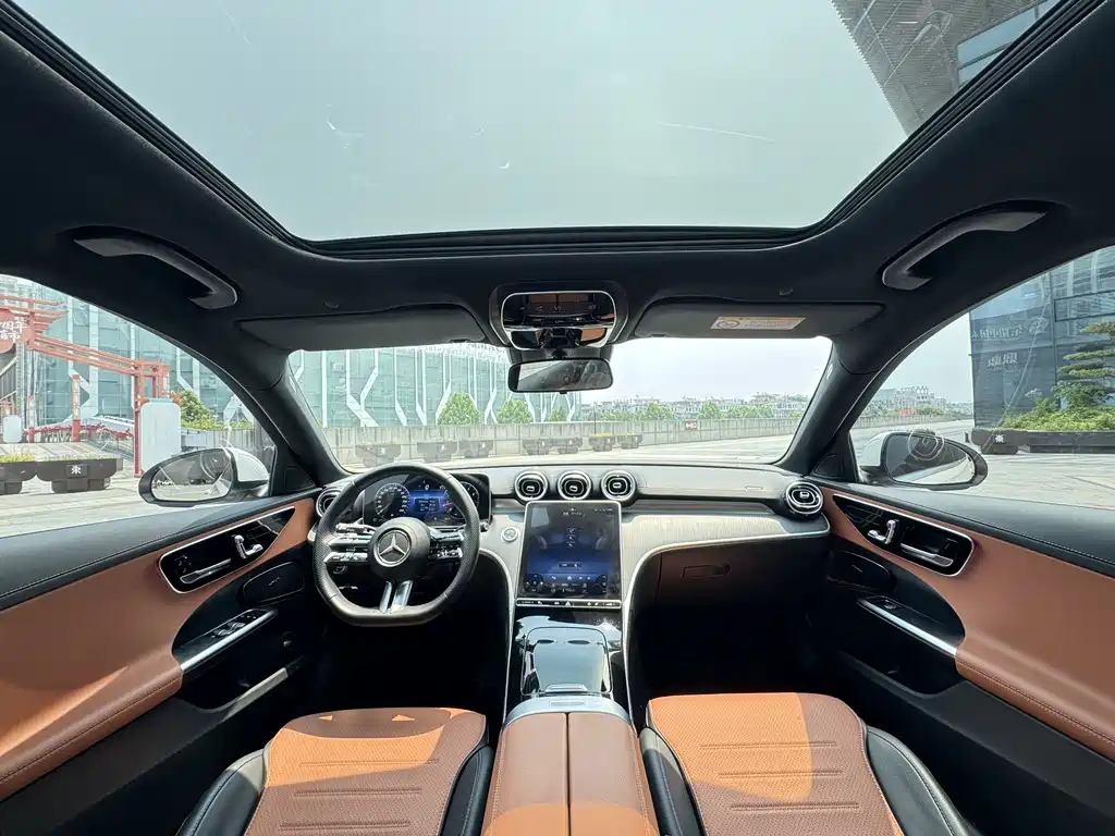 Mercedes-Benz C-Class 2023 — фото 14