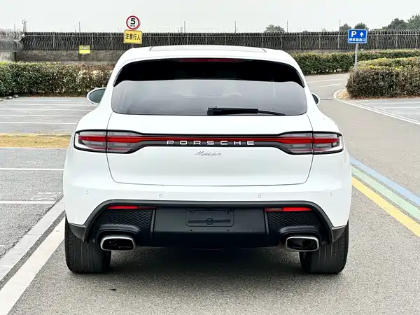 Porsche Macan 2024