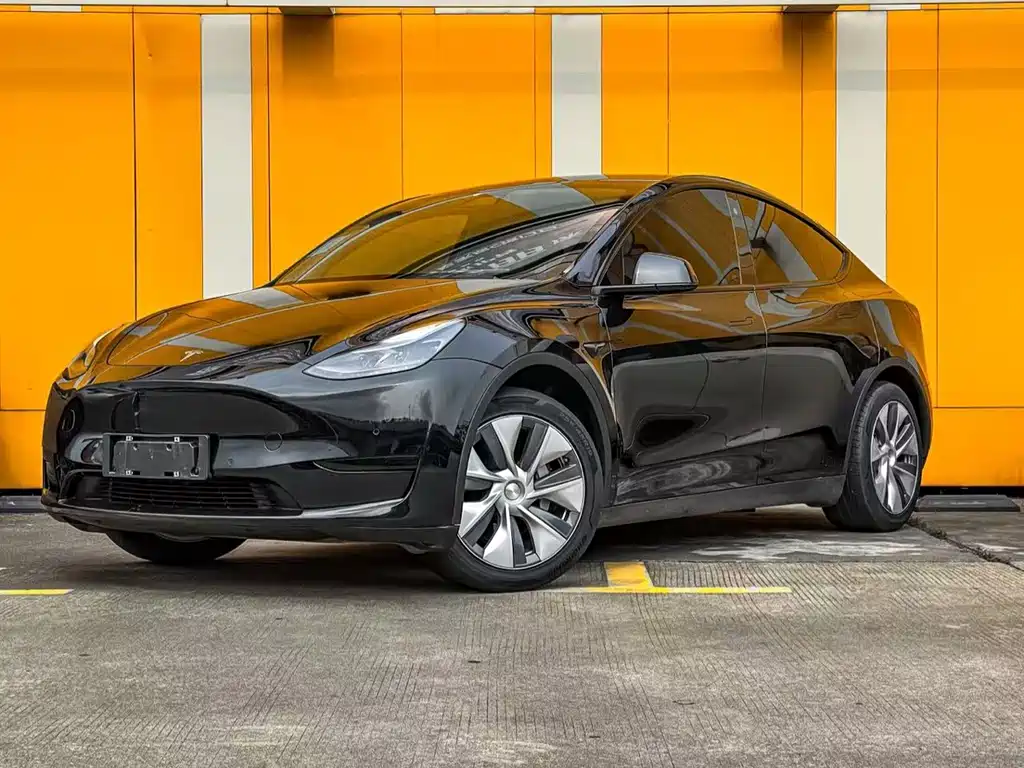 Tesla Model Y 2022 — фото 1