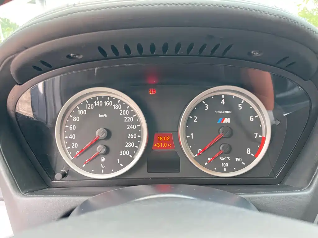 BMW X6 M 2013 — фото 24