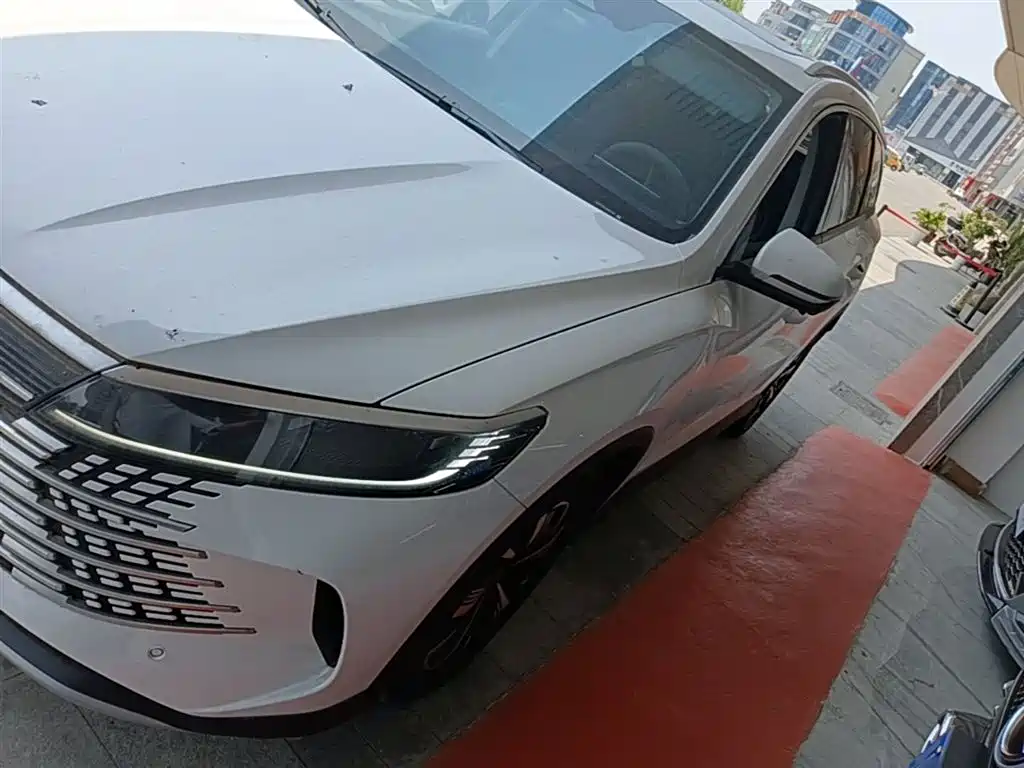 BYD Seal 05 DM-i 2024 — фото 2
