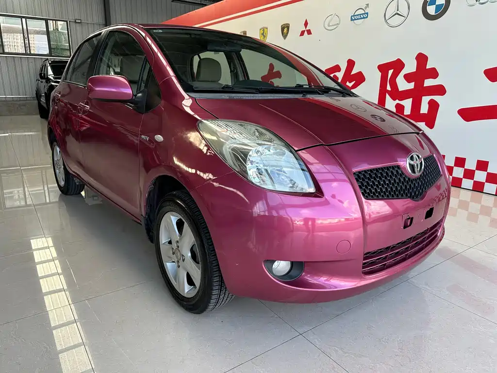 Toyota Yaris L 2008