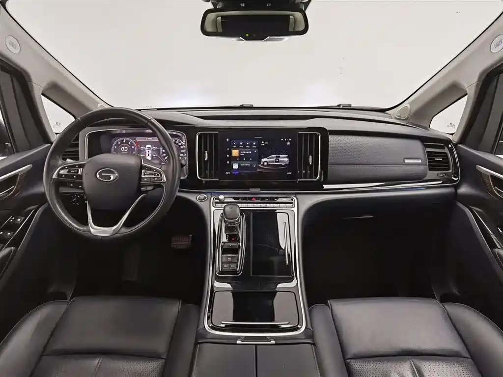 GAC Motor Trumpchi M8 2021 — фото 5