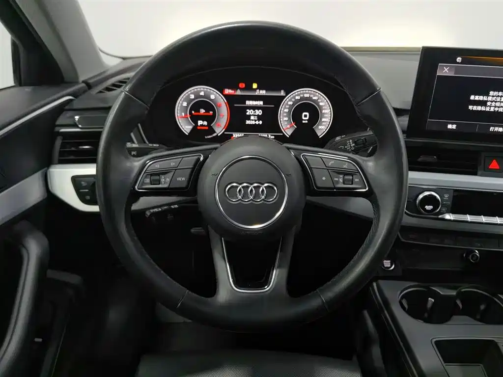 Audi A4L 2023 — фото 11
