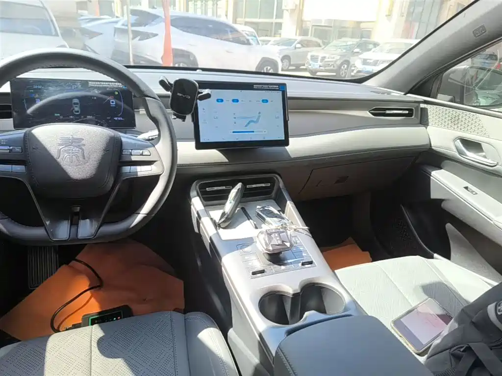BYD Qin PLUS 2025 — фото 13