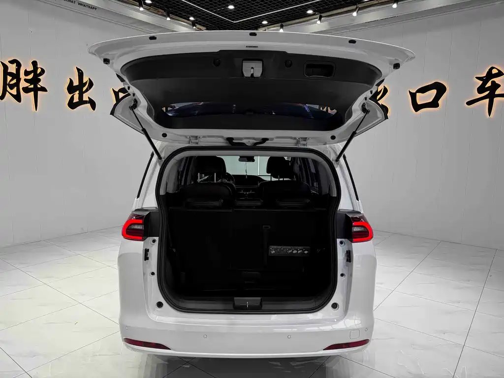 GAC Motor Trumpchi M6 2022 — фото 18