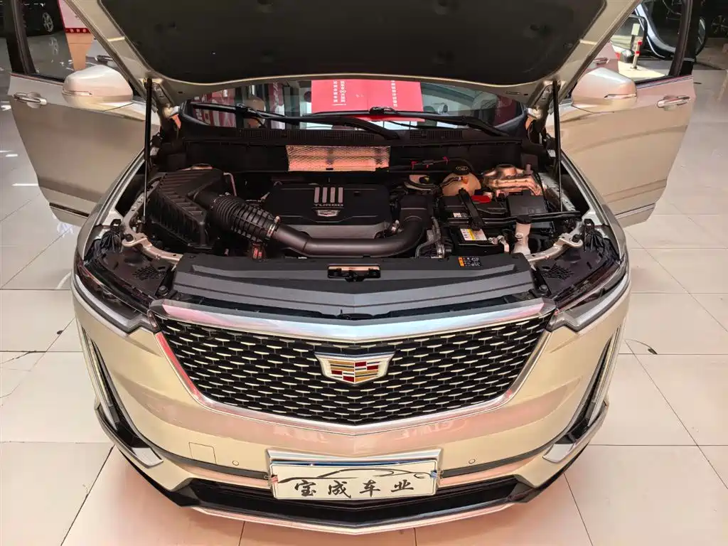 Cadillac XT6 2023 — фото 24