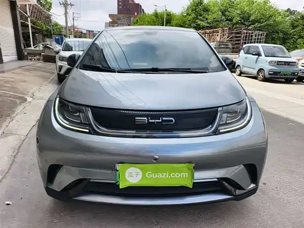 BYD Dolphin 2023