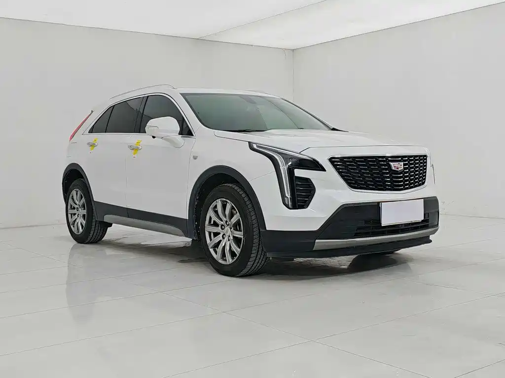 Cadillac XT4 2021 — фото 3