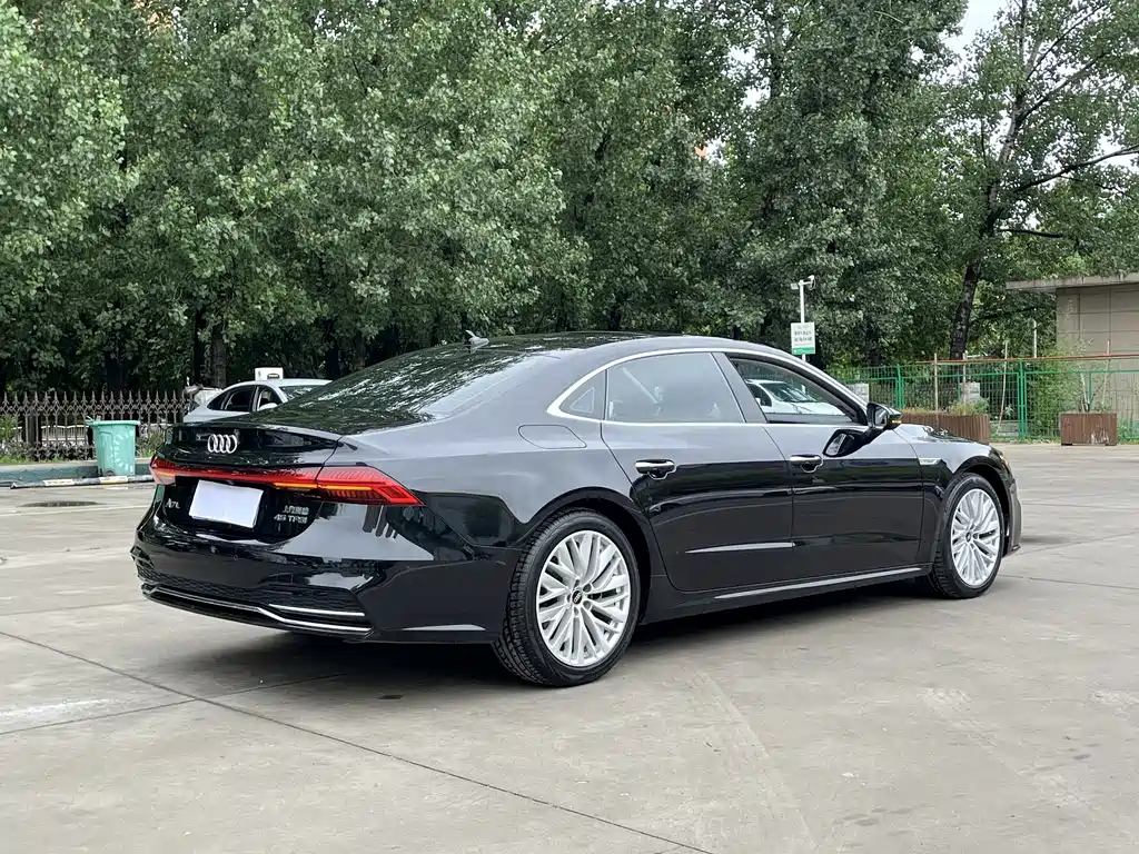 Audi A7L 2024 — фото 12