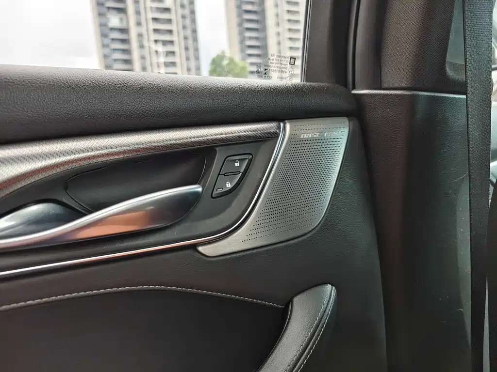 Cadillac CT5 2021 — фото 25
