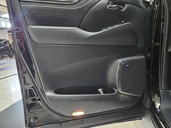 Toyota Alphard 2019