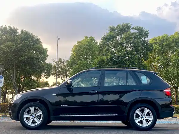 BMW X5 2011